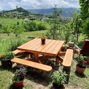  Habitación en casa particular Les Coteaux De Planeze, Pour 2, 3 Ou Famille Nombreuse 2 Adultes 5 Enfants Et Jeunes